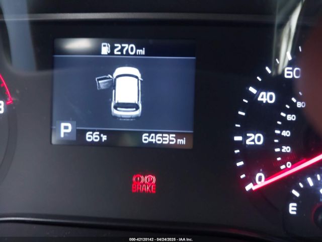 KNDJ23AU7L7045840 KIA Soul X-line