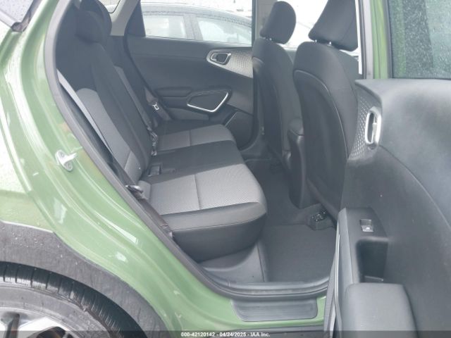 KNDJ23AU7L7045840 KIA Soul X-line