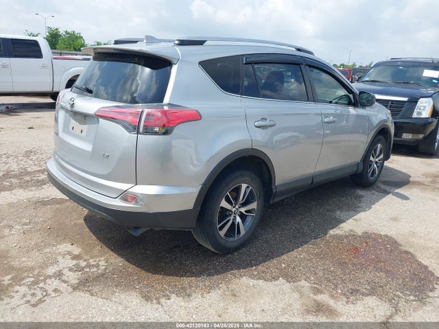 JTMZFREV6JJ170163 Toyota RAV4 LE
