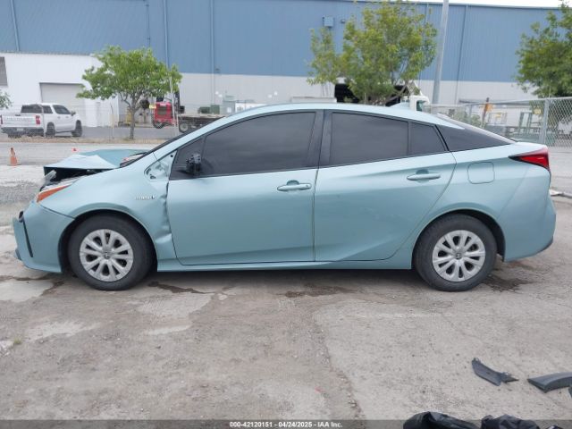 JTDKARFU1K3091785 Toyota Prius L Eco