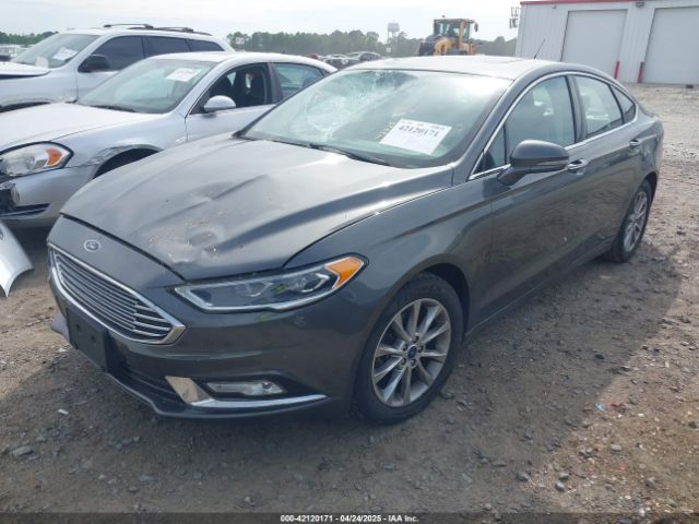 3FA6P0HD0HR243581 Ford FUSION SE