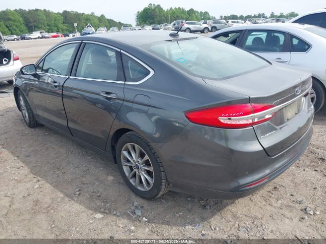3FA6P0HD0HR243581 Ford FUSION SE