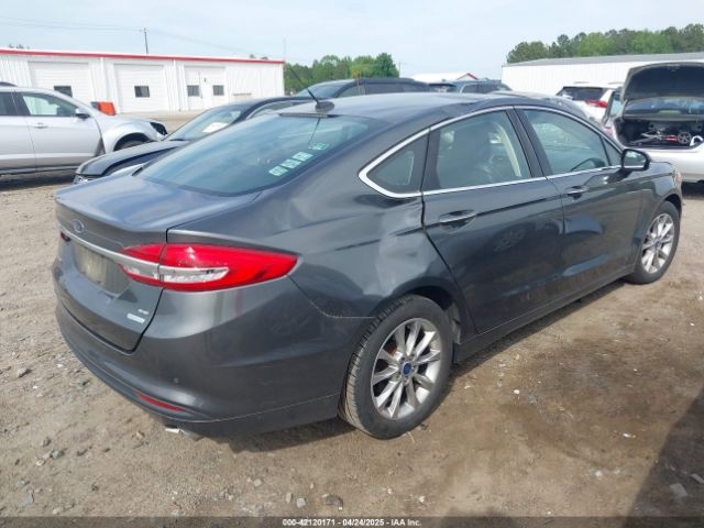 3FA6P0HD0HR243581 Ford FUSION SE