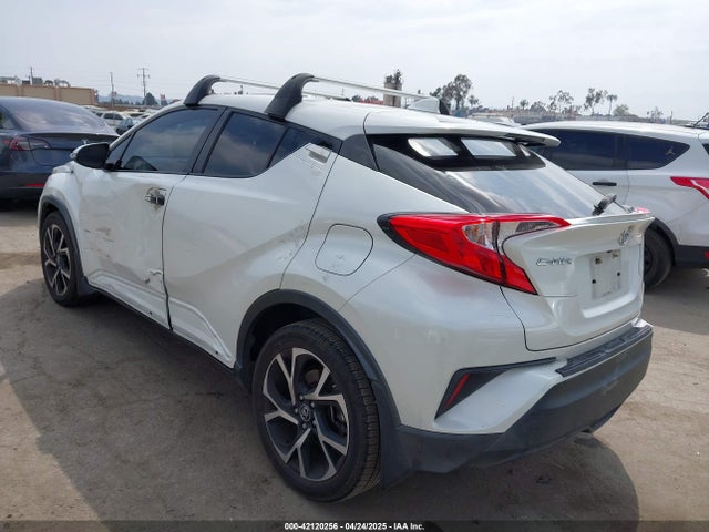 JTNKHMBX9K1054053 Toyota C-HR XLE