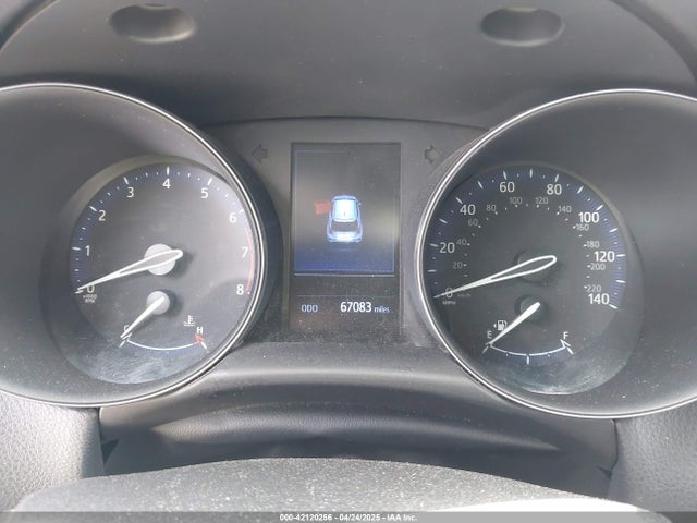 JTNKHMBX9K1054053 Toyota C-HR XLE
