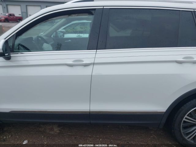 3VV2B7AX6KM041161 Volkswagen Tiguan 2.0t Se/2.0t Sel/2.0t Sel R-line/2.0t Sel R-line Black
