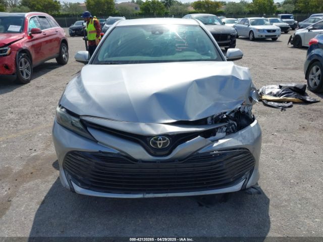 4T1B11HK3KU166084 Toyota CAMRY LE