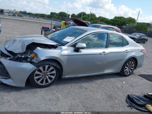 4T1B11HK3KU166084 Toyota CAMRY LE