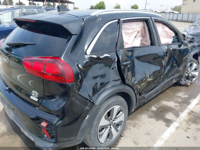 KNDCB3LC2L5375460 KIA NIRO LX