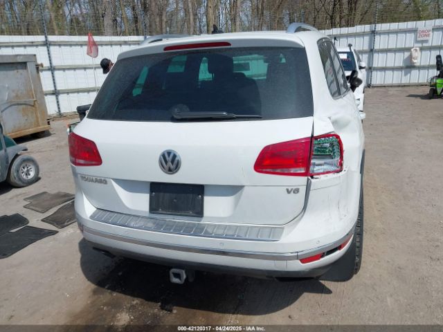 WVGRF7BP8HD005505 Volkswagen Touareg V6 Wolfsburg Edition