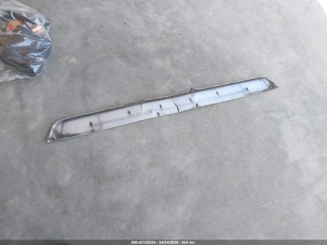 JTMDFREVXGJ056816 Toyota Rav4 Limited