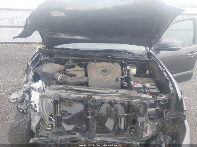 3TYCZ5AN4NT070376 Toyota Tacoma Sr5 V6