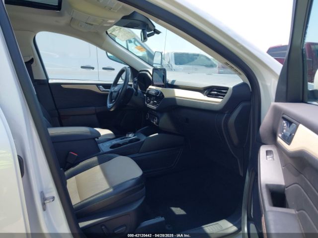 2021 FORD ESCAPE 1FMCU9J91MUA29407 Photo 4