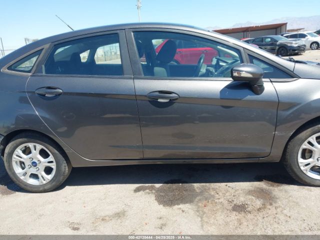 3FADP4BJ1FM217045 Ford FIESTA SE
