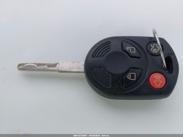 1FADP3K27GL262397 Ford FOCUS SE