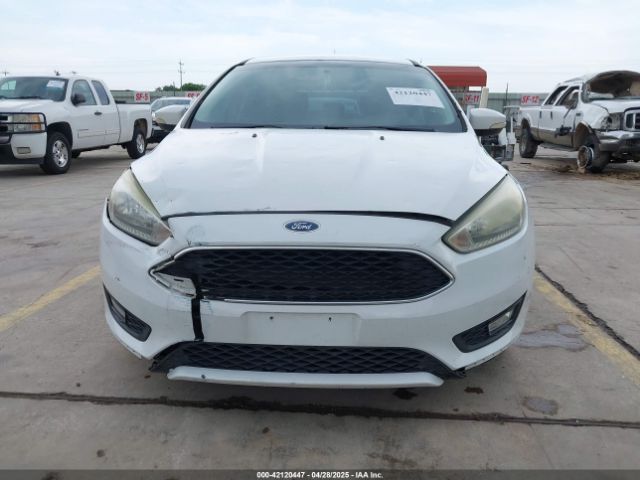 1FADP3K27GL262397 Ford FOCUS SE