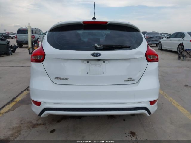 1FADP3K27GL262397 Ford FOCUS SE