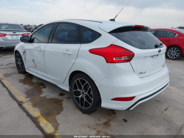 1FADP3K27GL262397 Ford FOCUS SE