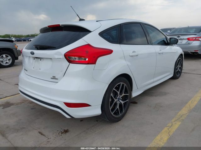 1FADP3K27GL262397 Ford FOCUS SE