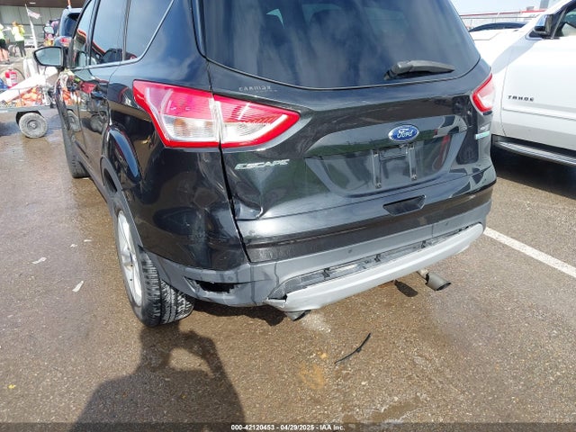 1FMCU0G94FUA38057 Ford ESCAPE SE