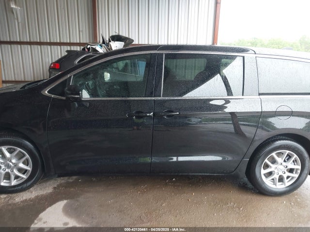 Chrysler Pacifica Select 2025 2C4RC1BG8SR548335 Image 15