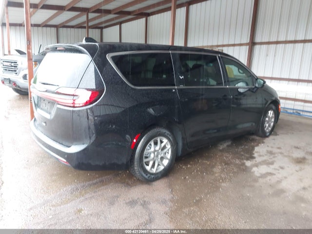 Chrysler Pacifica Select 2025 2C4RC1BG8SR548335 Image 4