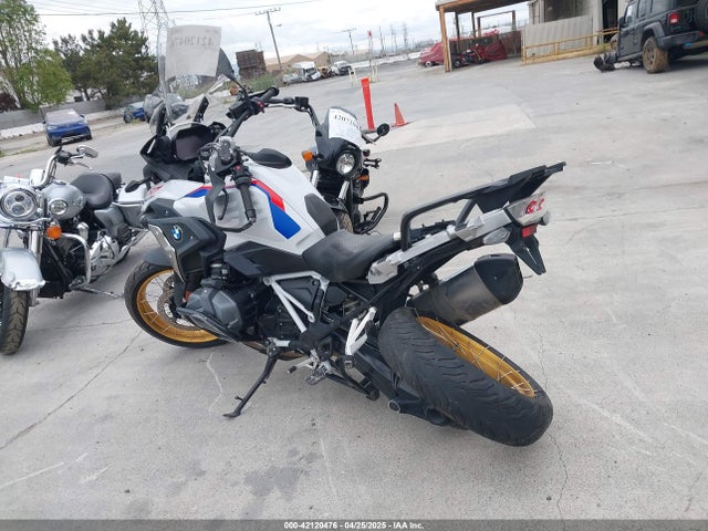 2022 BMW R 1250 WB10M0309N6G01489 Photo 2