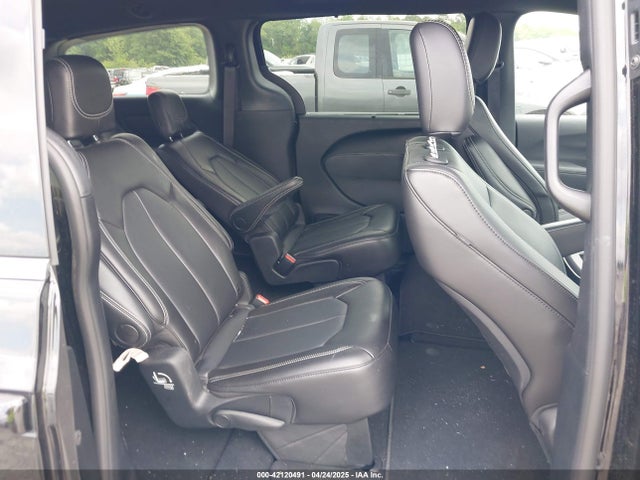 Chrysler Pacifica Select 2025 2C4RC1BG9SR507423 Image 8