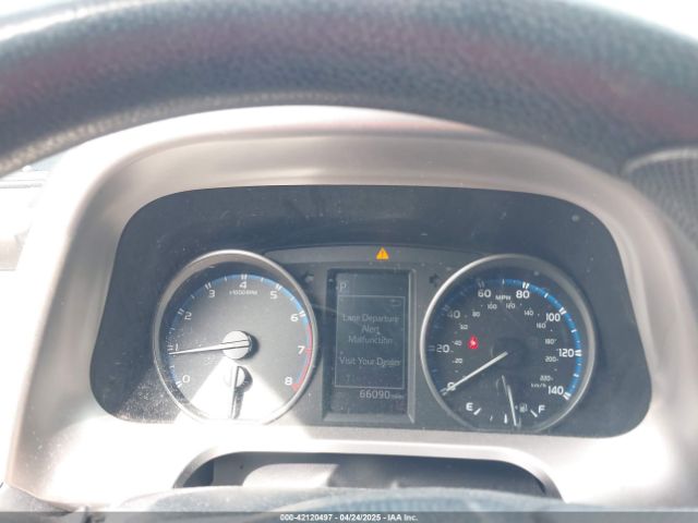JTMBFREV7JJ188415 Toyota RAV4 LE