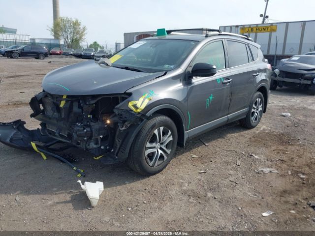 JTMBFREV7JJ188415 Toyota RAV4 LE