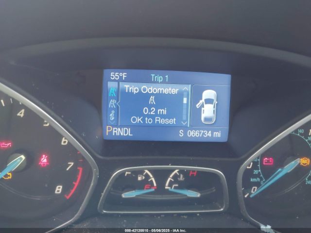1FADP3F27EL242982 Ford FOCUS SE