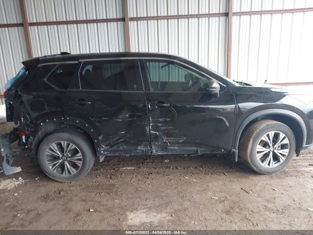 JN8AT3BA1MW008523 Nissan Rogue Sv Fwd