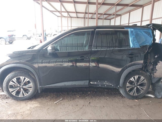 JN8AT3BA1MW008523 Nissan Rogue Sv Fwd