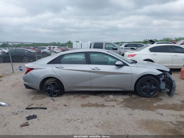 5NPLM4AG1PH103915 Hyundai ELANTRA SEL