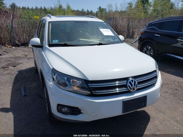 WVGBV7AX1FW555099 Volkswagen TIGUAN SE
