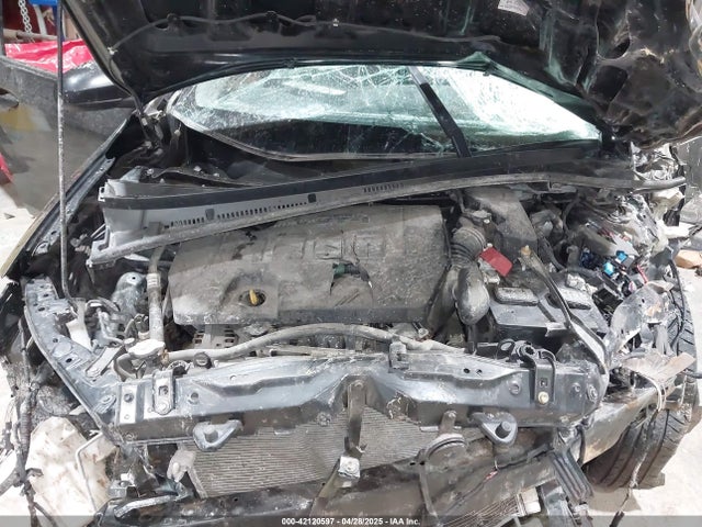 5YFBURHE1KP940527 Toyota COROLLA LE