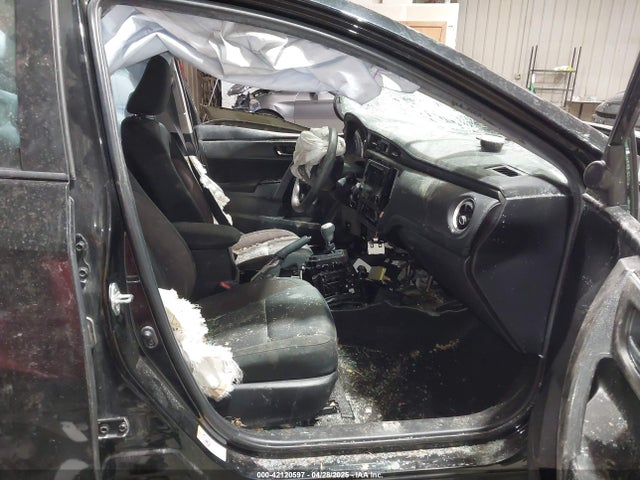 5YFBURHE1KP940527 Toyota COROLLA LE