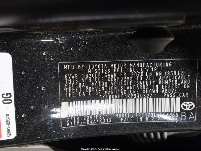 5YFBURHE1KP940527 Toyota COROLLA LE