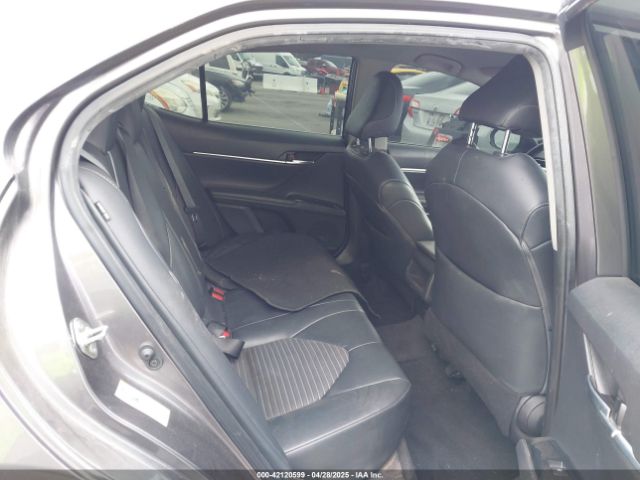 4T1B11HK8KU729761 Toyota CAMRY SE