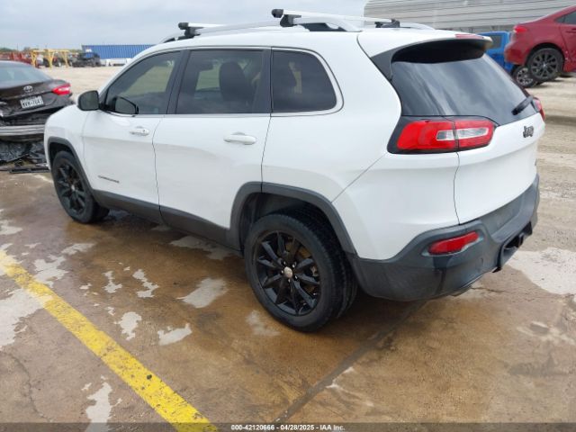 1C4PJLCS9EW122953 Jeep Cherokee Latitude