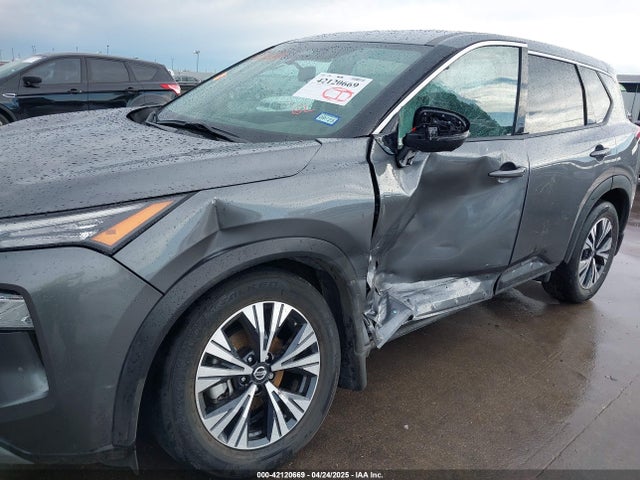 5N1AT3BAXMC813543 Nissan Rogue