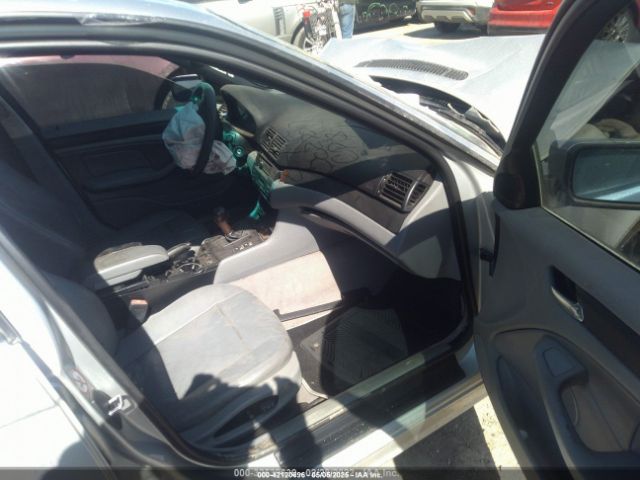 2002 BMW 3 SERIES WBAET374X2NJ21581 Photo 4