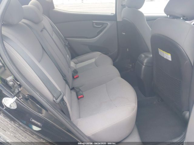 5NPDH4AE4GH708213 Hyundai ELANTRA SE