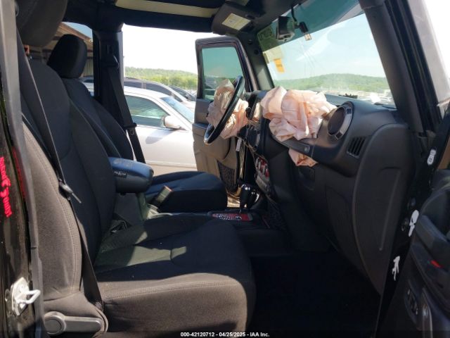 2016 JEEP WRANGLER UNLIMITED 1C4BJWDG4GL161282 Photo 4