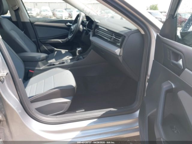 3VWEX7BU1SM025397 Volkswagen Jetta 1.5t Se
