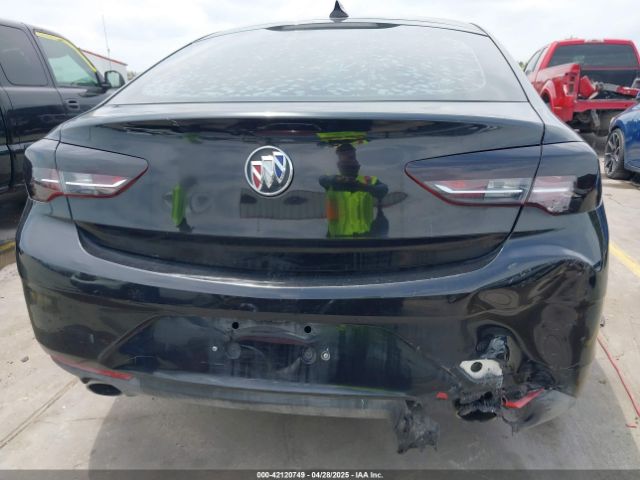 W04GL6SX5J1109806 Buick Regal Sportback Preferred