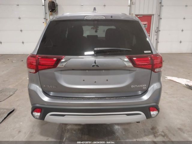 JA4AZ3A36KJ000502 Mitsubishi Outlander Se