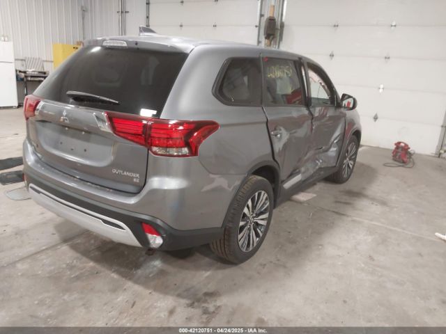 JA4AZ3A36KJ000502 Mitsubishi Outlander Se