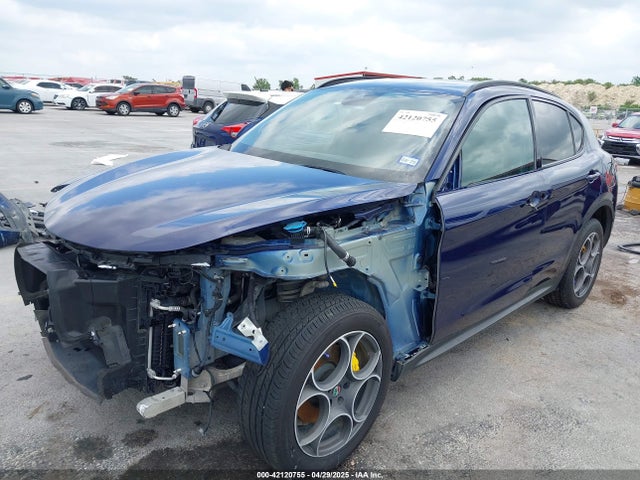 ZASFAKNN1J7B66986 Alfa Romeo 2018