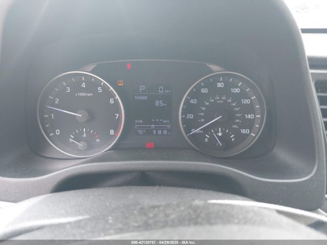5NPD74LF1HH105861 Hyundai ELANTRA SE